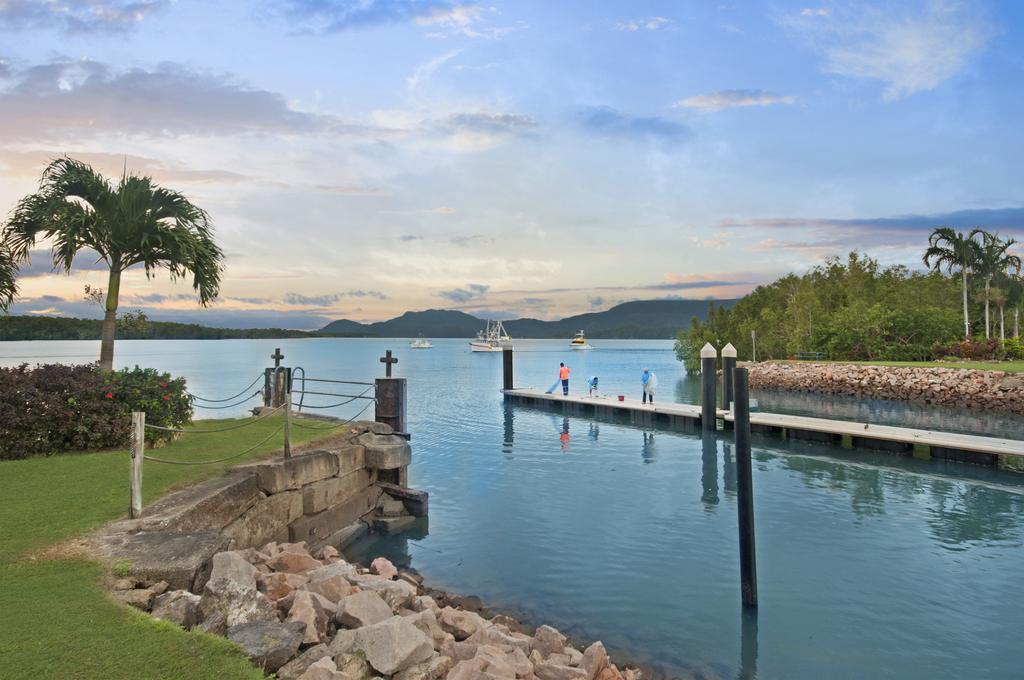 Hinchinbrook Marine Cove Resort Lucinda Exteriör bild