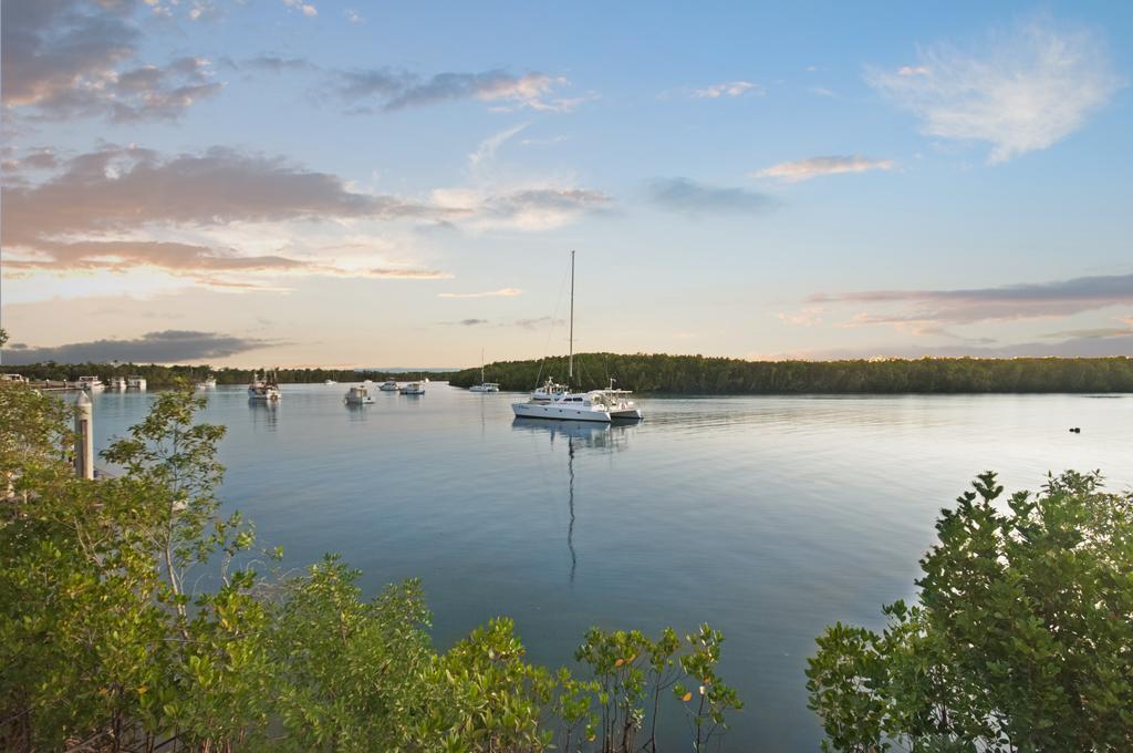 Hinchinbrook Marine Cove Resort Lucinda Exteriör bild