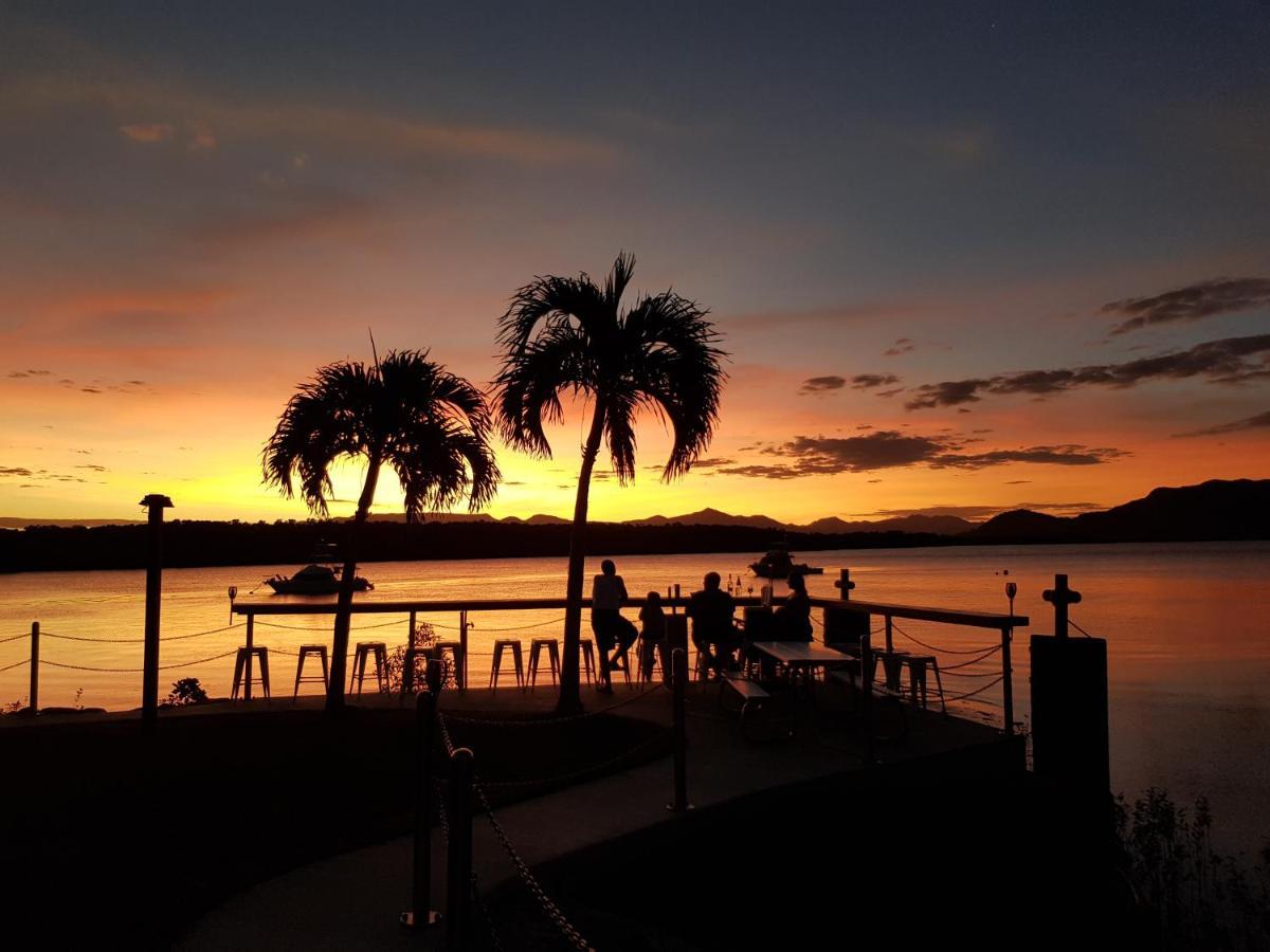 Hinchinbrook Marine Cove Resort Lucinda Exteriör bild