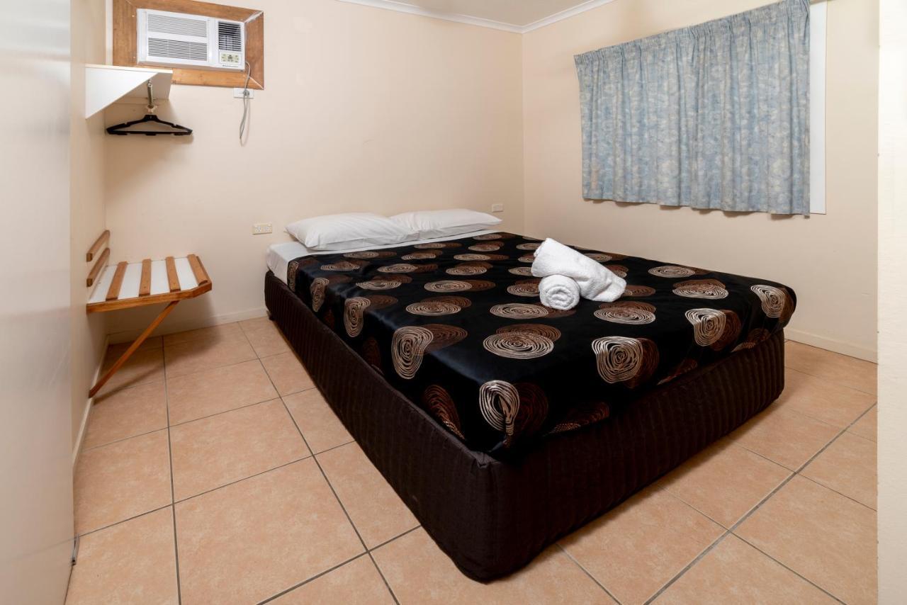 Hinchinbrook Marine Cove Resort Lucinda Exteriör bild