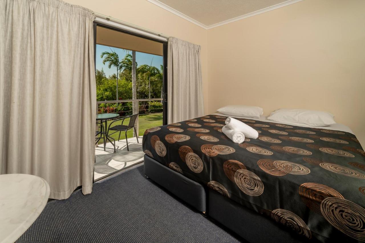 Hinchinbrook Marine Cove Resort Lucinda Exteriör bild