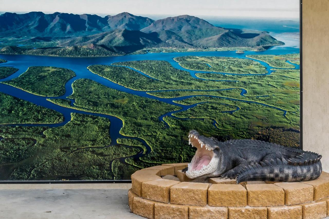 Hinchinbrook Marine Cove Resort Lucinda Exteriör bild